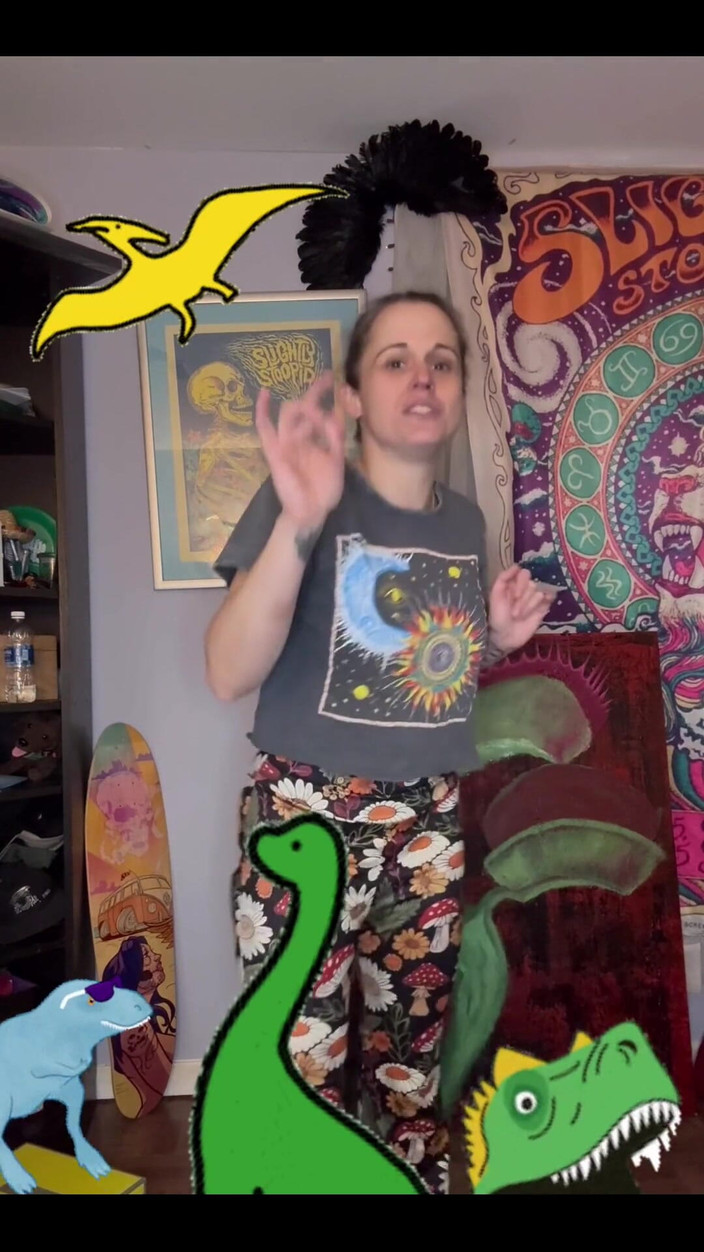 Suzy Wylde: We Are Dino Dancing!