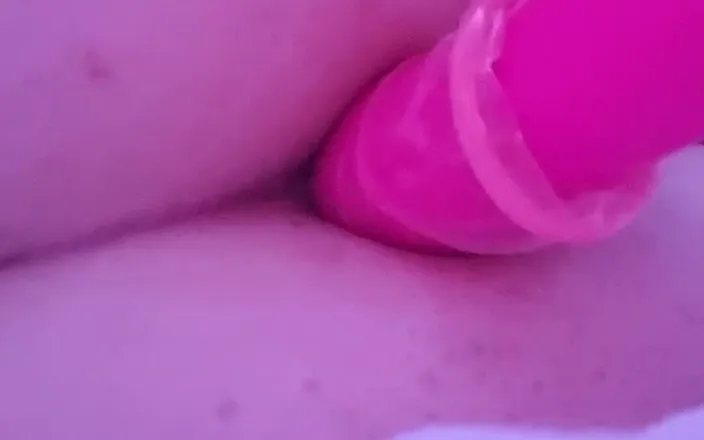 Number F 19: Night Fun with the Vibrator