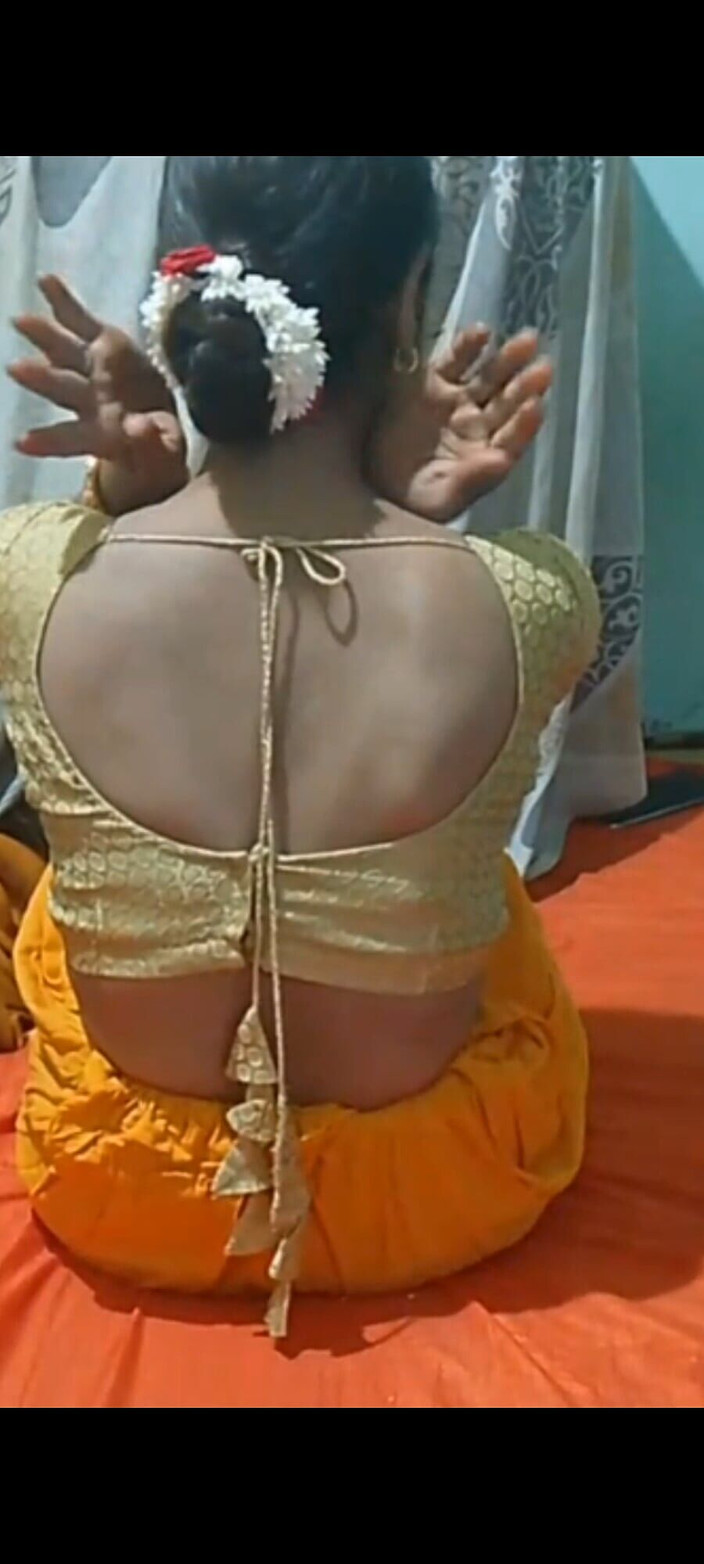 Divaya pussy: Celá žhavá scéna šukání Diwali