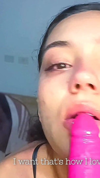 Hot College Girl Deepthroating a Dildo and Keeps Asking for Cum on Her Face