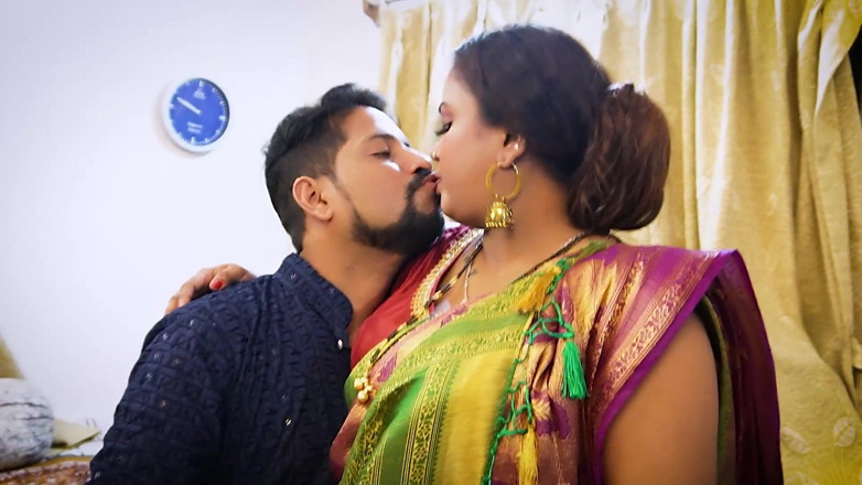 Queen star Desi: A Sexy Desi Couple Before Going Party Fucking Hard, Hardcore...