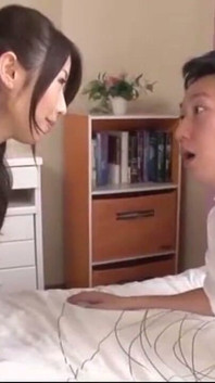 Pppd-351: Die Mutter Meiner Freundin Hat Mich Verführt - Teil 2-4 - Englische Untertitel Von Erojapanesisch