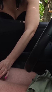 Mädchen Hat Mich Beim Masturbieren Im Auto Erwischt Und Hat Mir In 4K Geholfen. Folge 22203