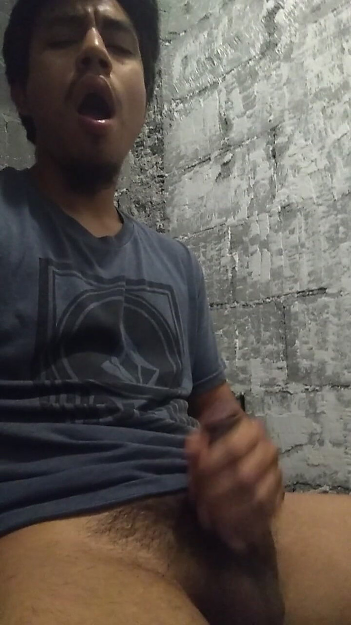 AlexAlejandro13: Berapa Banyak Adakah Awak Fikir Batang Saya Mengukur