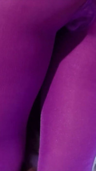 Cheerleader-nylon lutscht und fickt