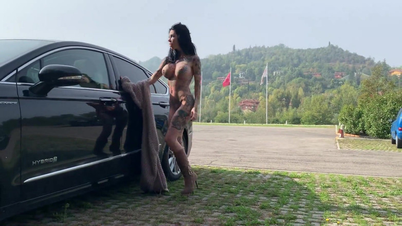 Megan Inky: Strip on a Park