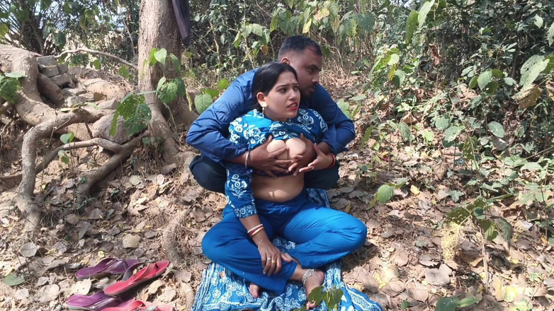 Sona bhabhi: Indian Village Sex Video, Indian Girl Big Boob Press by...