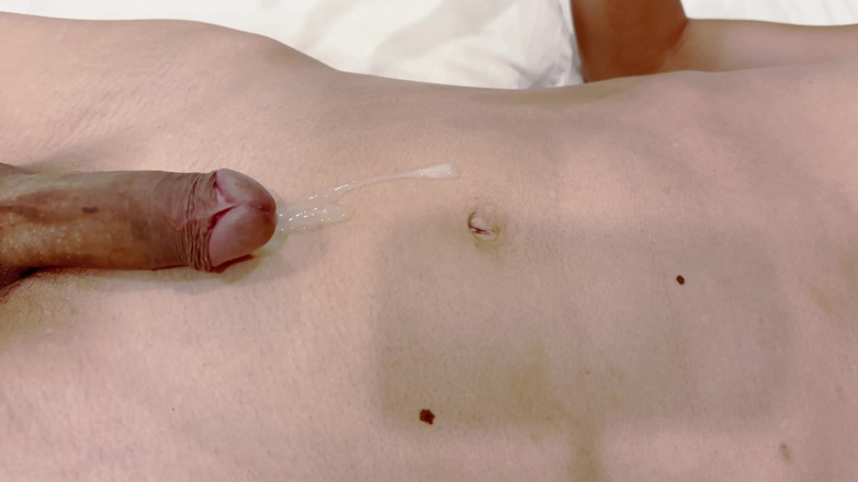 hueikun: A Boy with a Large Foreskin Gets an Erection, Masturbates,...