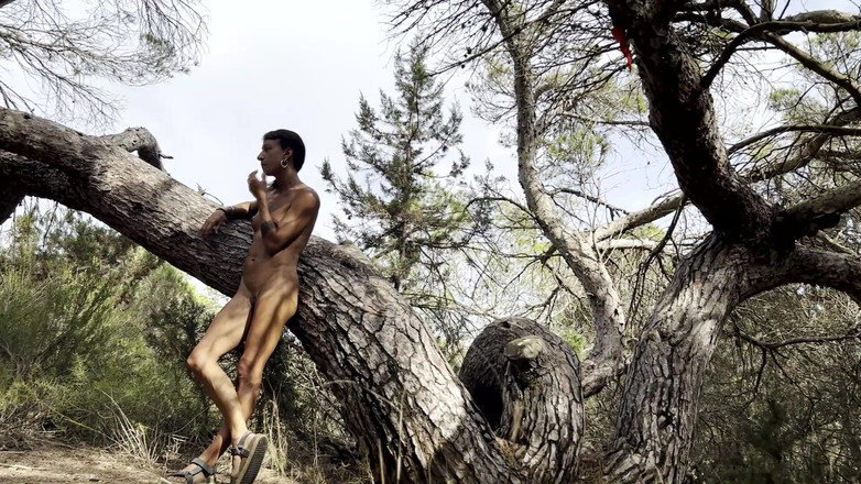 Magia Rosa: Zostałem przyłapany na ruchaniu się z przyjacielem w lesie!