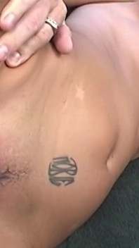Eles são tudo sobre essa bunda grande, então lambida de bunda e anal vêm como bônus