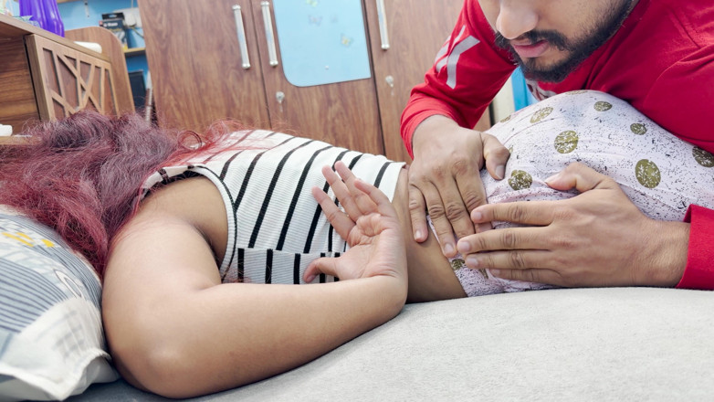 Vaigavarun45: Adik tiri dientot sama abang tirinya sendirian di rumah, abang...