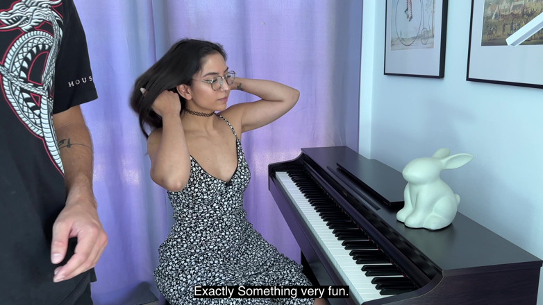 Itsxlilix: Me follé a la profesora de piano de mi amigo...