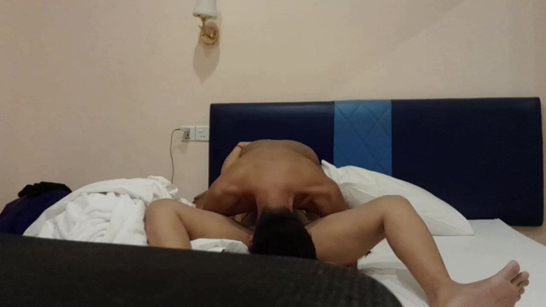 House wife: Pria beruntung gadis ini sampai crot di dalam