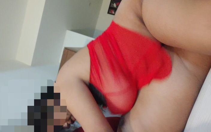 Solomon: Sexe romantique, elle saute sur ma bite en gémissant bruyamment