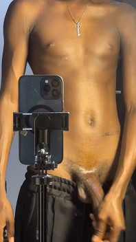 Slim Twink показує великий член
