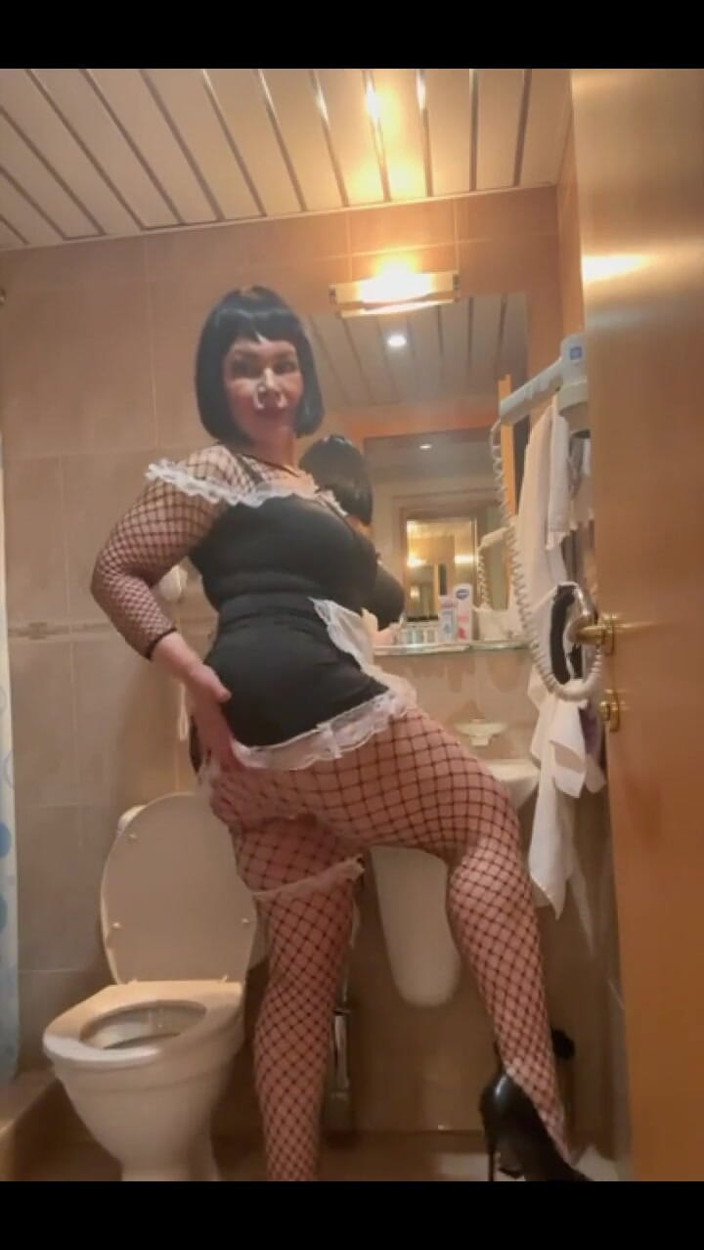 KarmenMilf: Новое изображение горничной