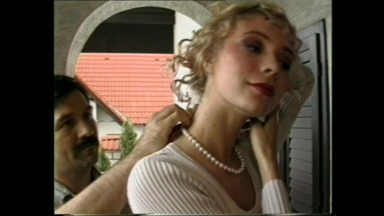 MUSCHI TV - our best full movie: Lamber buceta como sorvete