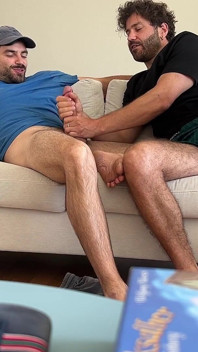 자지를 빨아주는 똑바른 친구