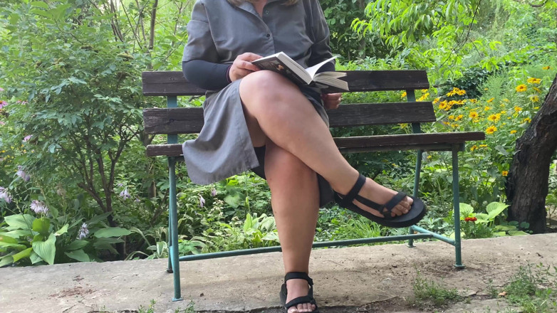 OurFetishLife: Hot haughty neighbor milking me outdoors