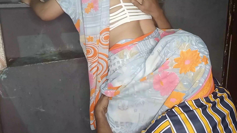 Neelima69: 操我的大屁股印度女仆