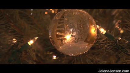 Jelena Jensen: Jelena Jensen sucks and licks a big candy cane!