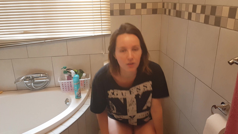 Alicia Robertz: Compilation di pisciate