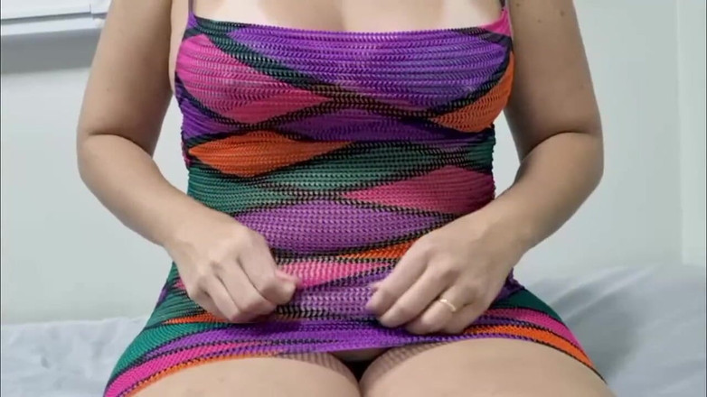 Minhaesposaparaoutro: वह रंडी बनने और अपने पति को व्यभिचारी बनाने के लिए पैदा हुई थी