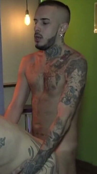 Bareback Sex Meeting in Cruising Backroom From Madrid