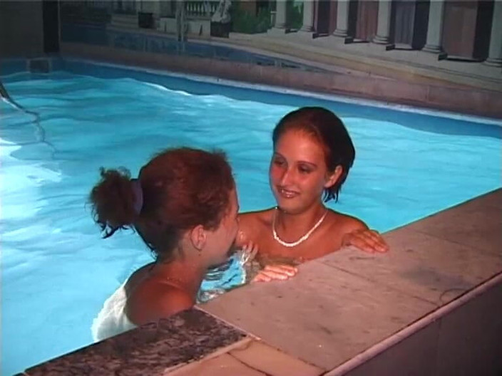 Lovekino: Vintage Redhead and Brunette Skinny Babes Showering Together