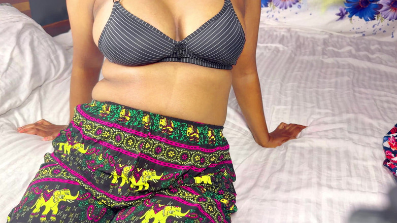 Aathiyaa: Cewek desi selingkuh dengan mantan pacar