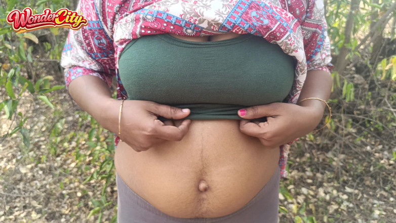 Magilmathi: Romance tamil caliente al aire libre