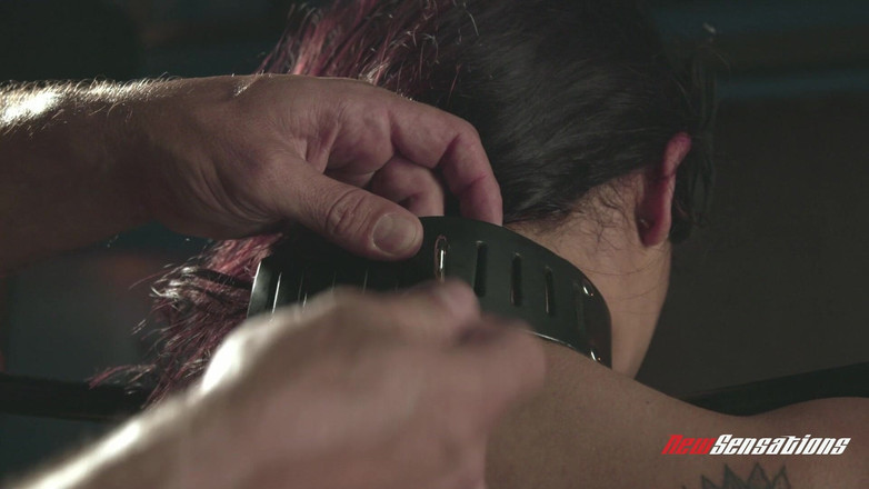 New Sensations: जीना वेलेंटीना - वह प्रभारी # 2 है