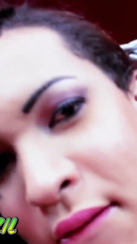 Transex Hot Well Endowed