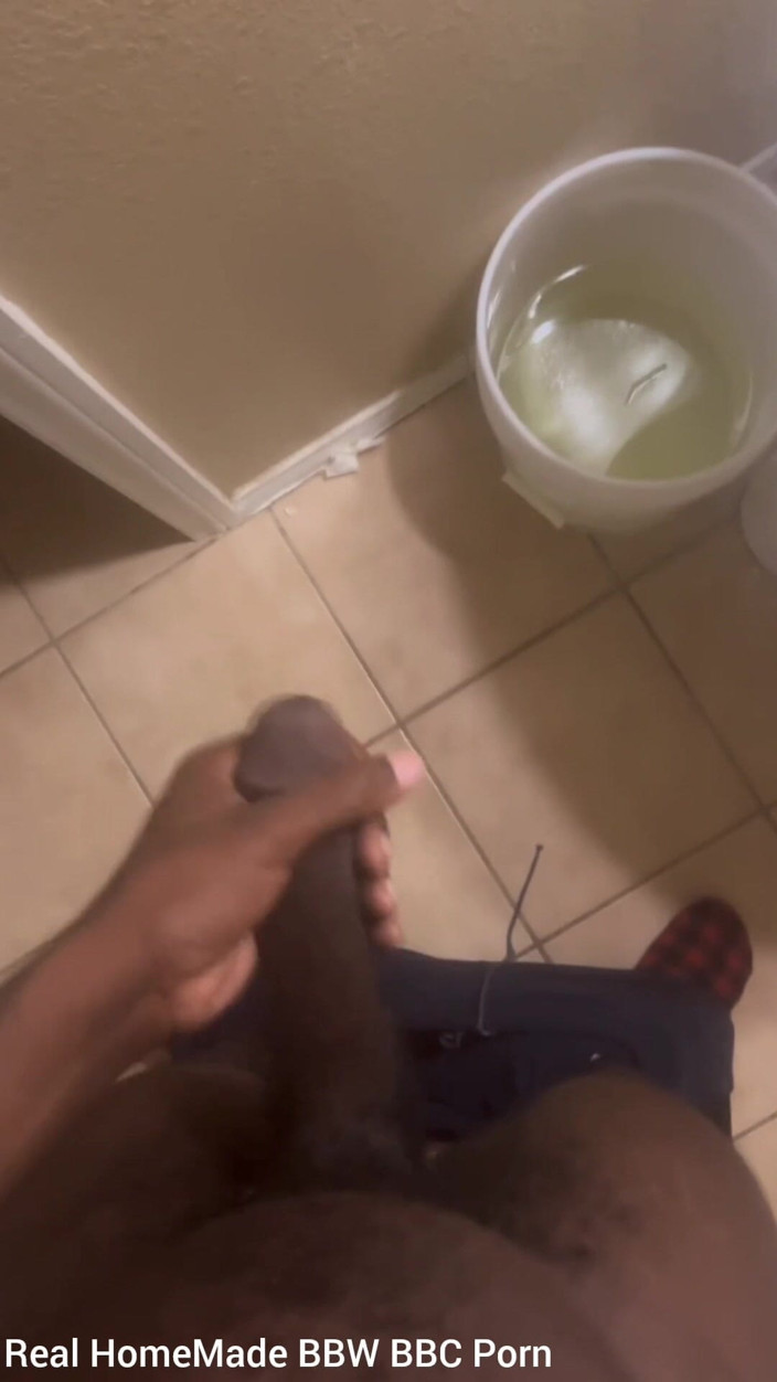 Big black cock BBCee: 천천히 내 흑인 대물 자지 POV를 흔들다
