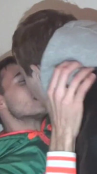 Yougn straight sucked by gay in the forest cruising