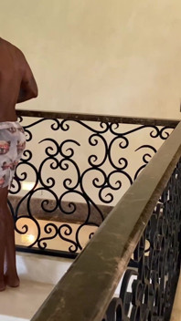 Římský major, Nova Flame kouření na balkóně