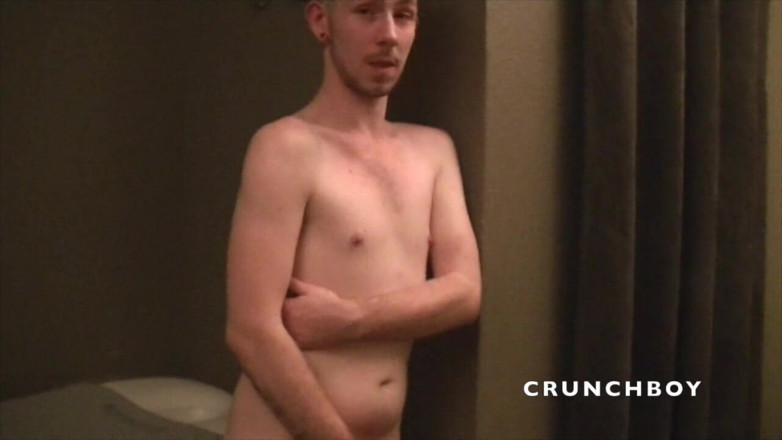 BAREBACK FUCK CLUB: 詹姆斯生气地被异性恋男孩好奇地用来发泄