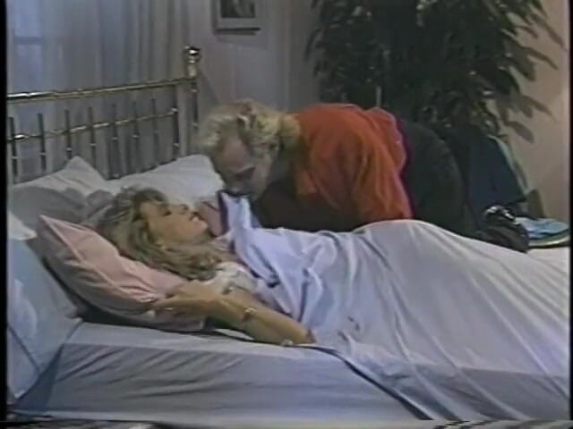 Old Good Porn: Klip klasik dengan ratu lucah semula jadi yang cantik memberikan...