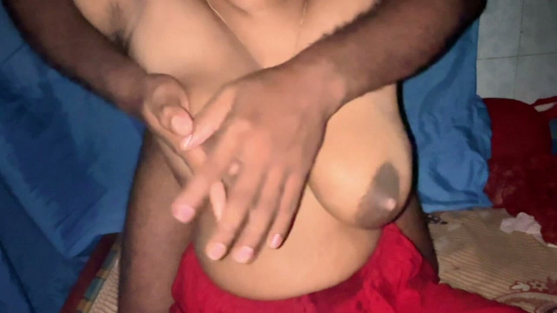 Hot_rana002: Istriku yang hot dengan besar