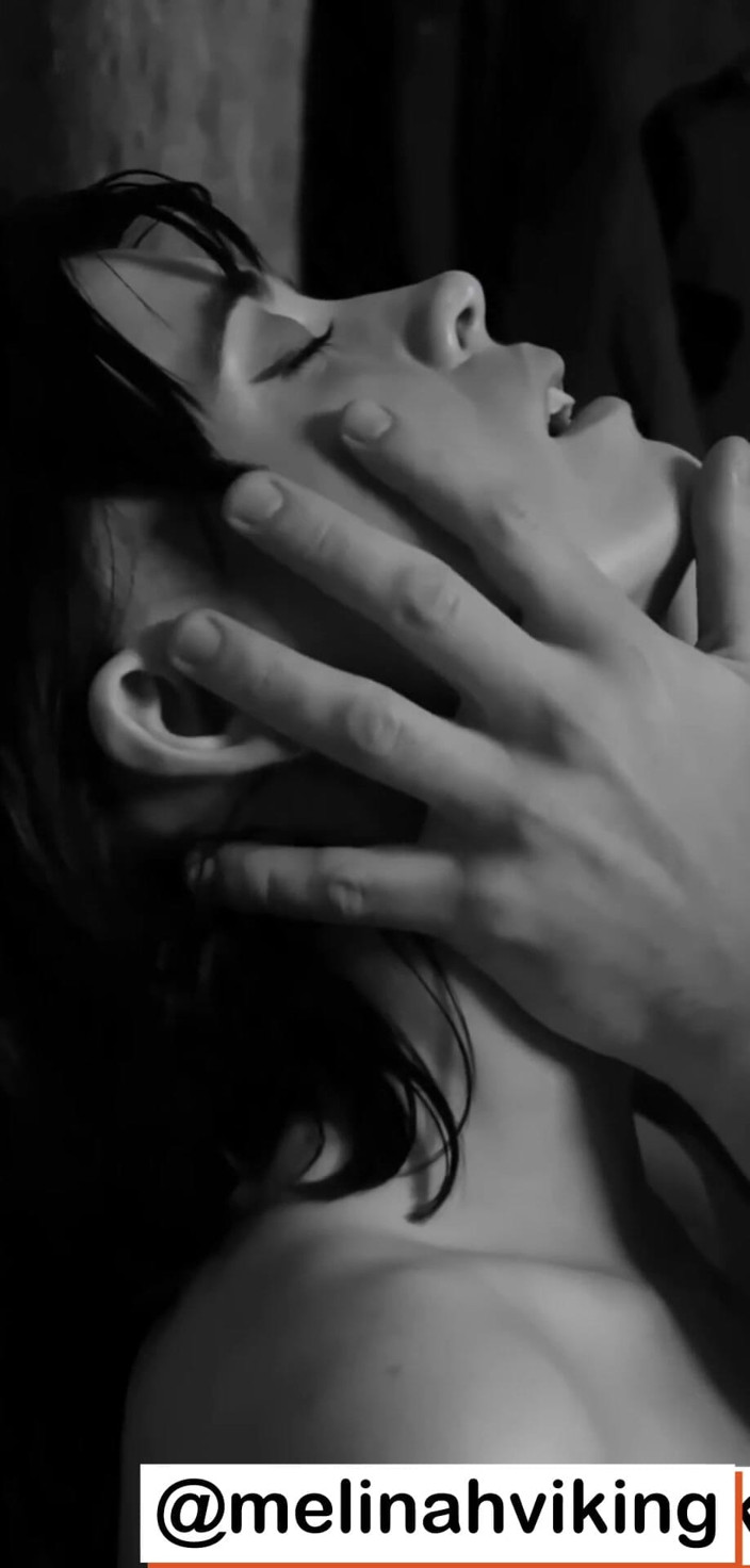 Melinah Viking: Noir Submissive '16