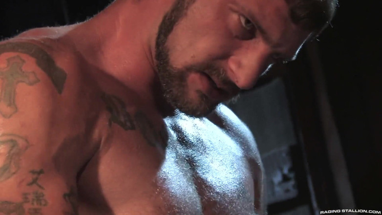 Raging Stallion: До останнього чоловіка зброя палаюча, частина 1