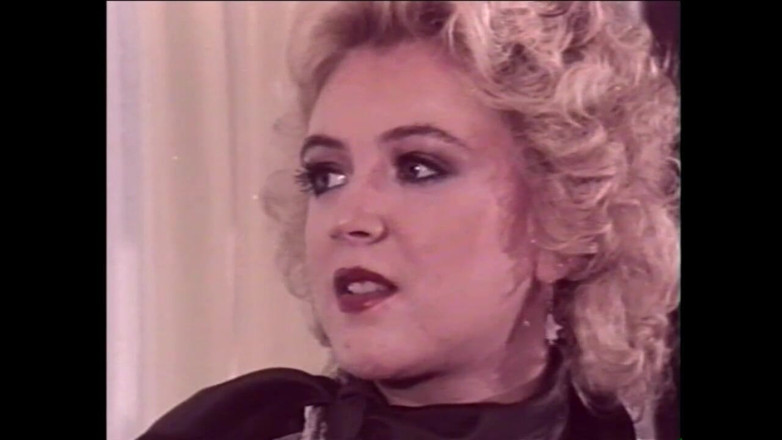 Vintage Usa: Two MILFs Fucked and Cummed in Mouth by Big Cock...