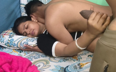 Hot Sis: Bangali kız arkadaş otel odasında erkek arkadaşıyla tanışıyor erkek arkadaş...