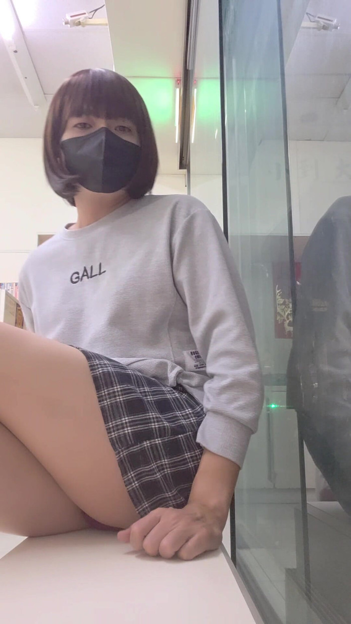 Taiwancdgirl: Mutande di pizzo rosso