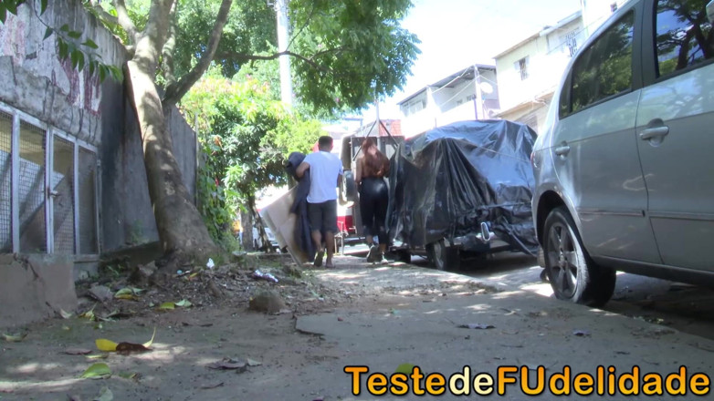 Teste de Fudelidade: Femeie Căsătorită a Făcut Sex Cu Cerșetorul De Pe Stradă