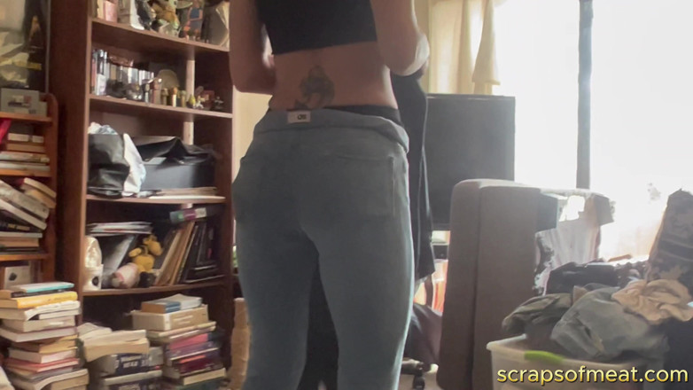 J13D75: Ho Blow, Ho Touch Toes, Blow a Load in a...