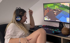 NipsAndStrips: Muffled Farts on Chair While Gaming.