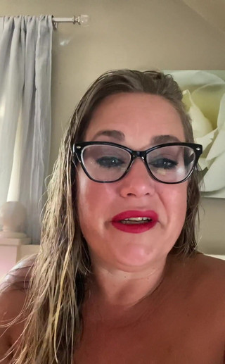 Lily Bay: Feliz hoy Lol