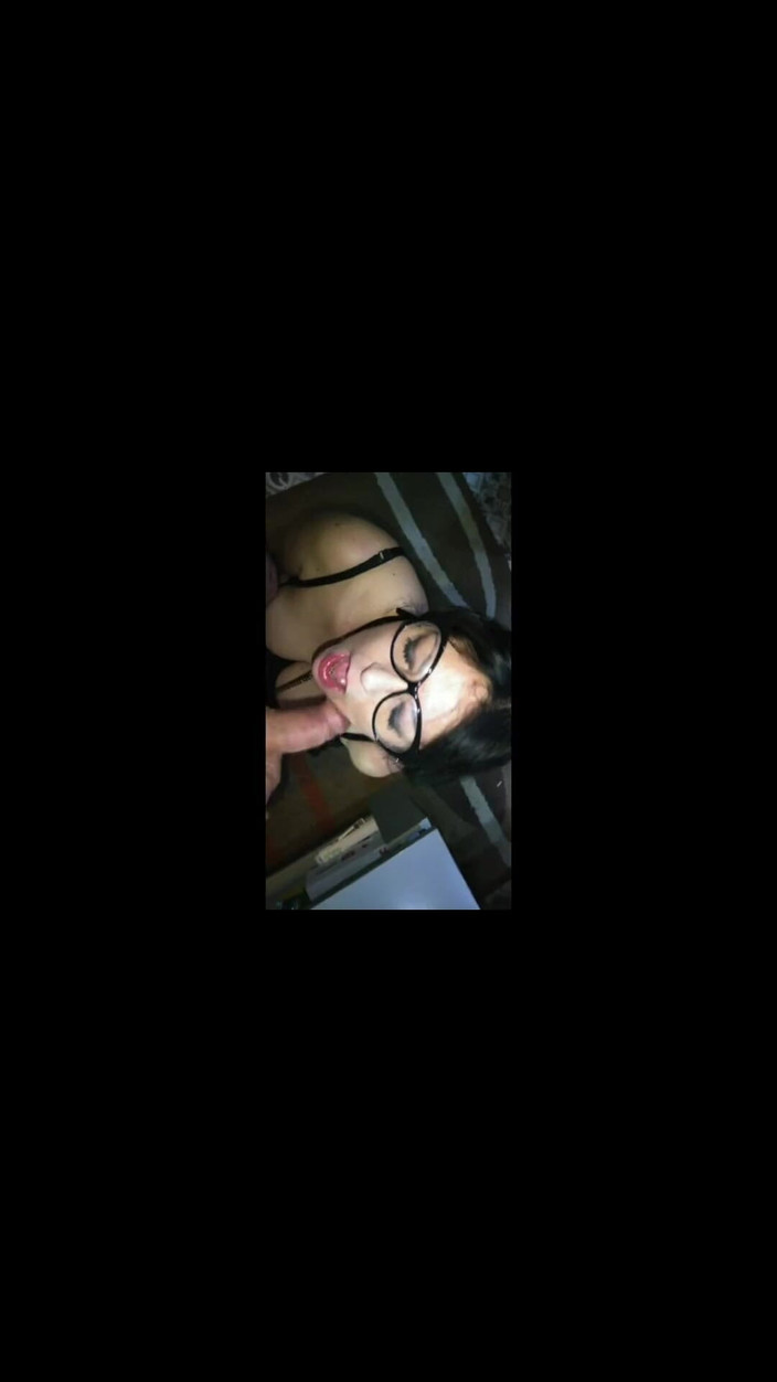 Toilet Mommy: Jsem děvka? Zanechte komentář !!