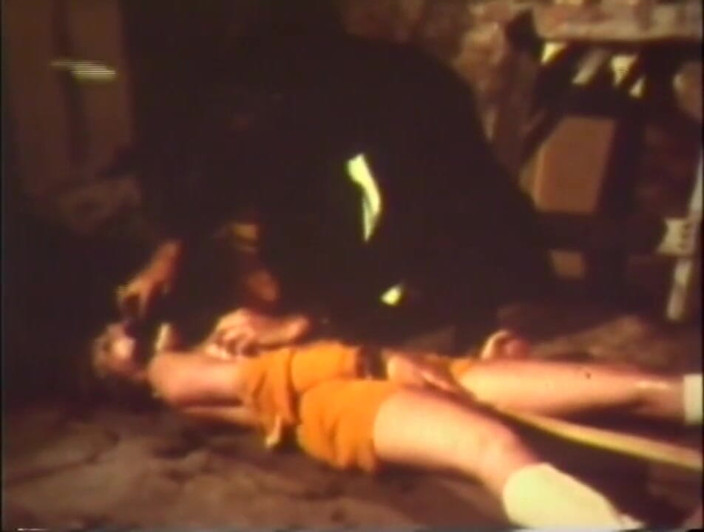 Vintage Usa: A rare crazy vintage BDSM scene!